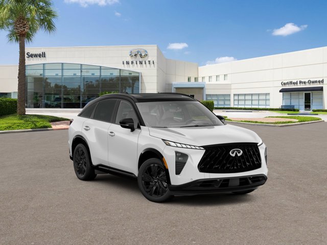 New 2027 2T RAD WHT INFINITI SPORT image 4